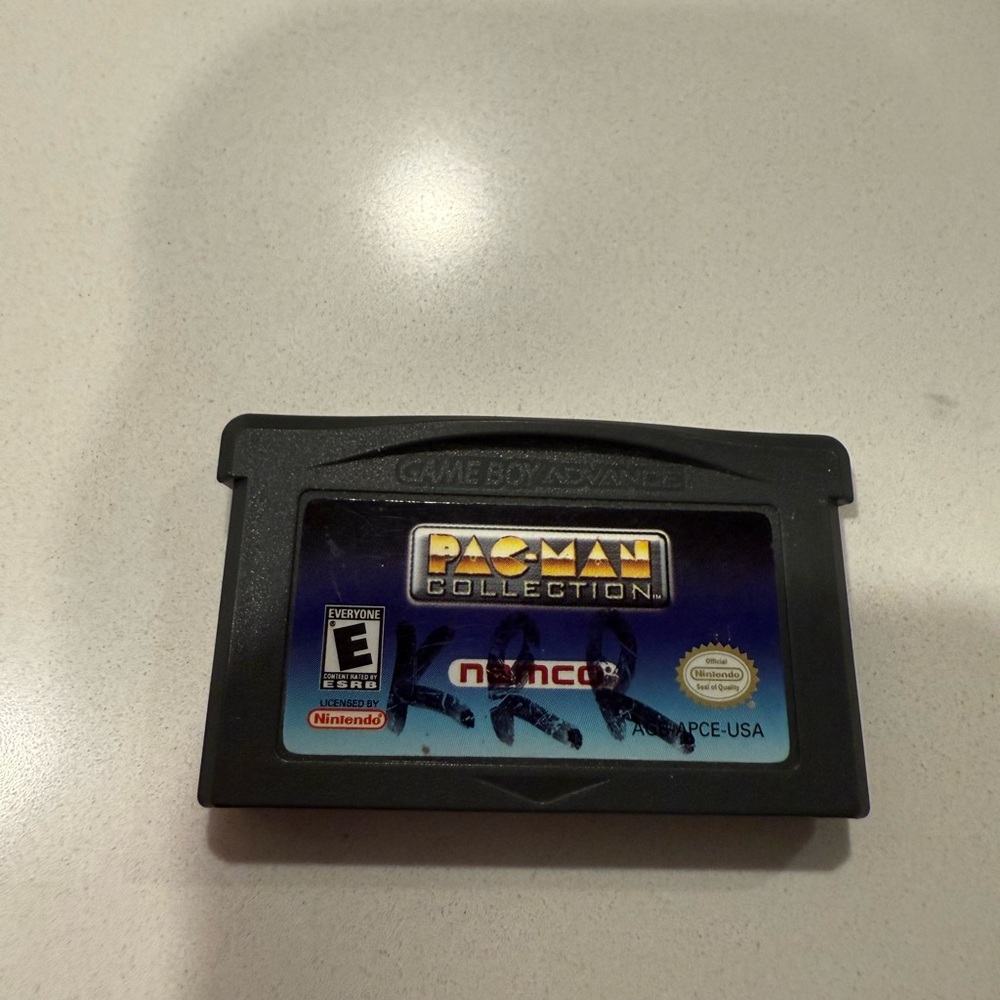 Nintendo Game Boy Advance Pac-Man Collection - Black and Blue